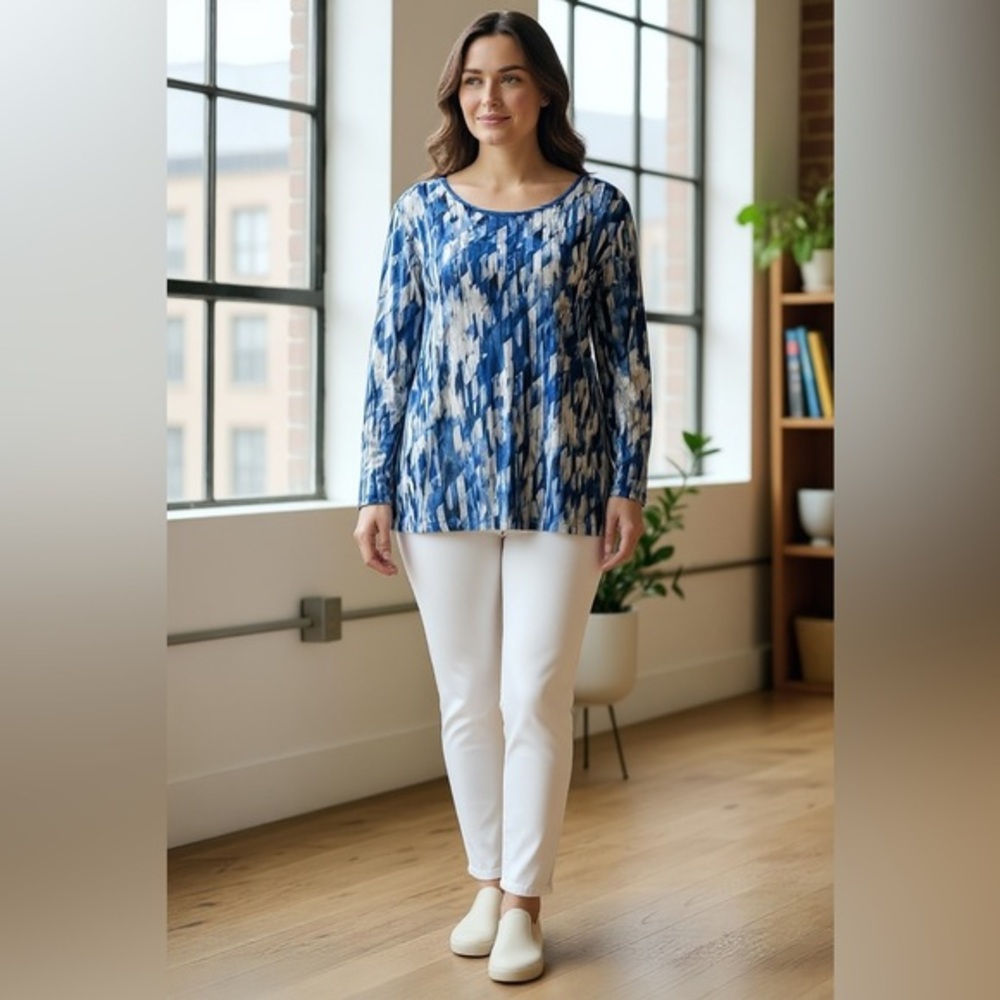 JM Collection Blue and cream Patterned top size XL